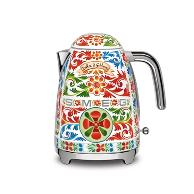 Ấm đun nước Smeg 1.7 lít D&G KLF03DGEU 535.43.700